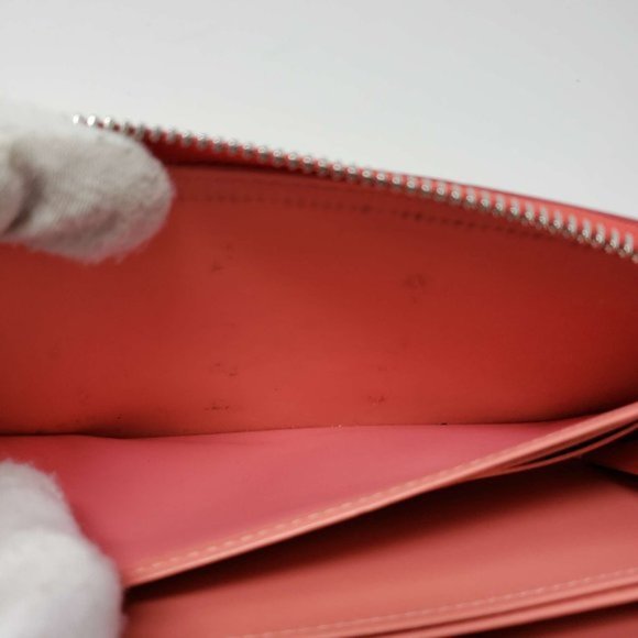 Auth Louis Vuitton Reiyuru Vernis Zippy Wallet - Picture 13 of 16